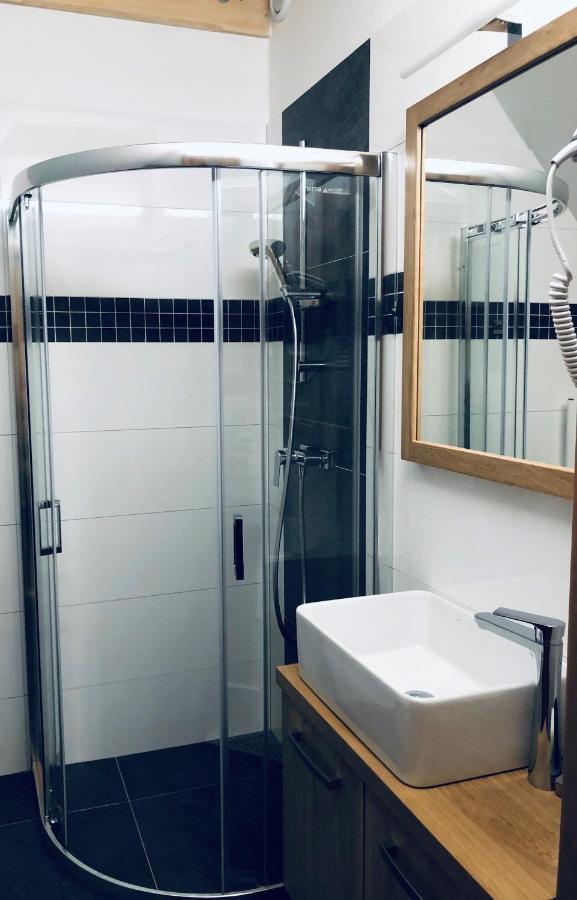 Kamenacka Myslivna Hotell Moravany  Exteriör bild
